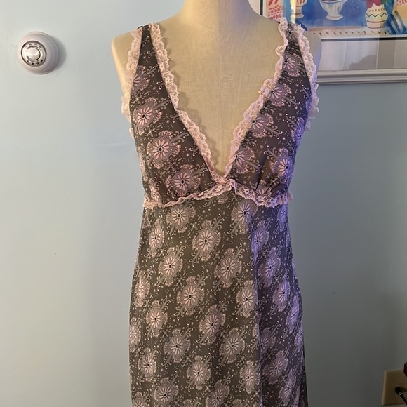 Intimates By Flora Large Semi Sheer Long Maxi Gown Tie Back - Picture 2 of 10